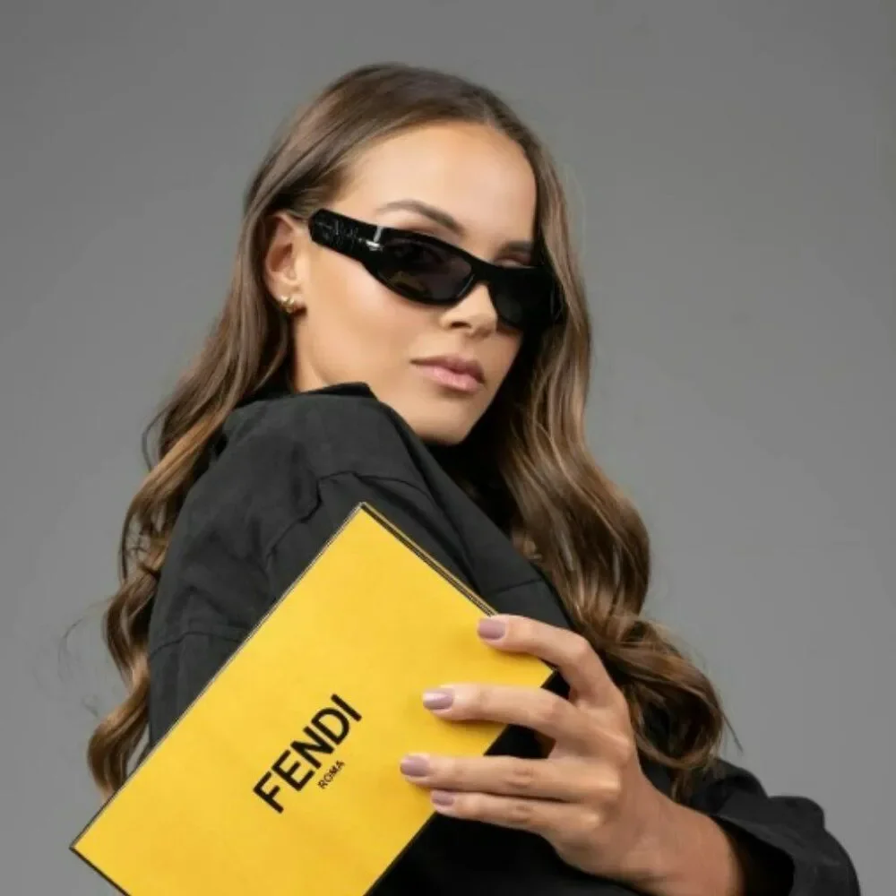 Fendi SHADOW Women Sunglasses Oval Black Smoke Grey FE40120I 01A BRAND NEW